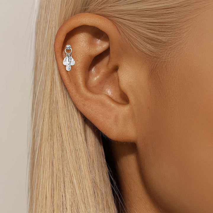 Jasmin – Goldene Ohrringe mit einfacher Raffinesse.