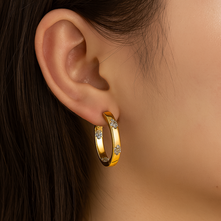 Aurelia - Vintage goldene Blumenohrringe