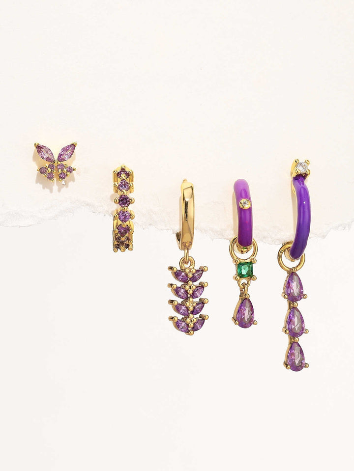 Isabella – Feine goldene Ohrringe mit geometrischer Form.