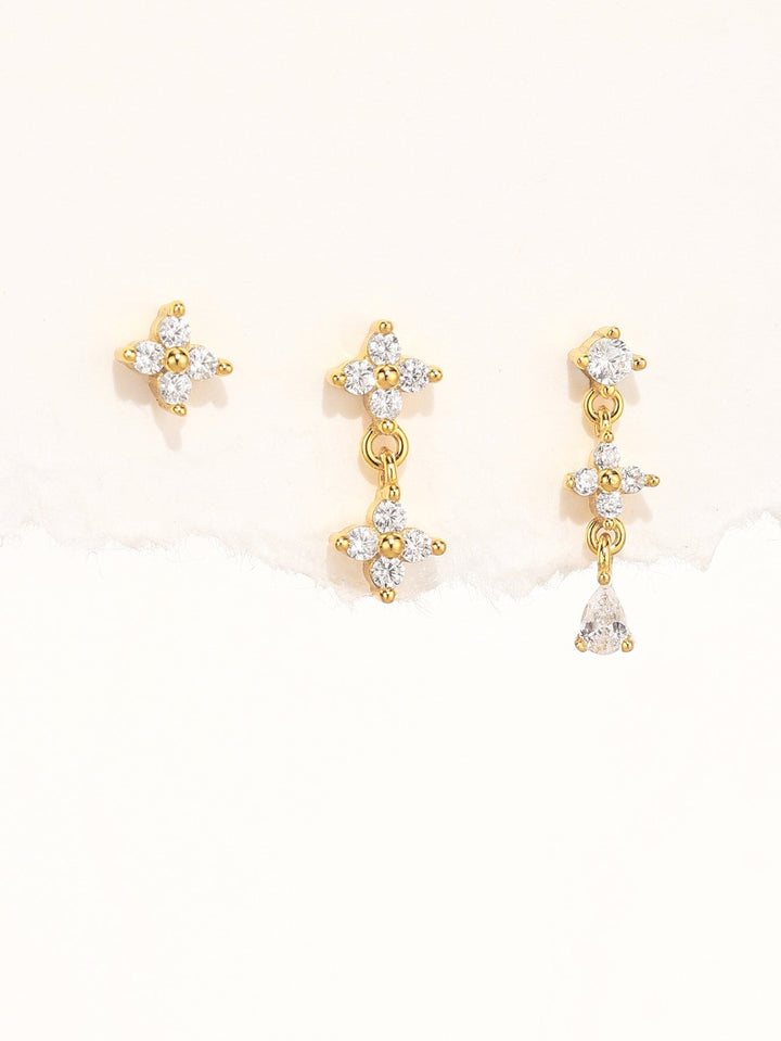 Anika – Goldene Ohrringe mit feiner Bewegung.