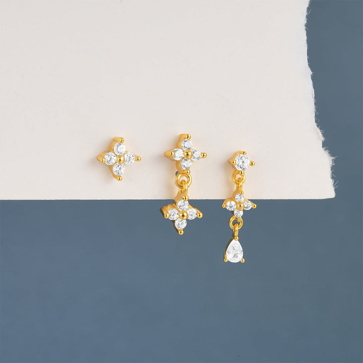 Anika – Goldene Ohrringe mit feiner Bewegung.