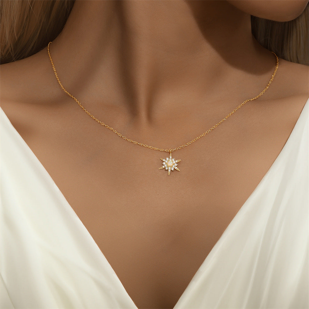 Amalie – Zarte Silberne Halskette mit rundem Anhänger.