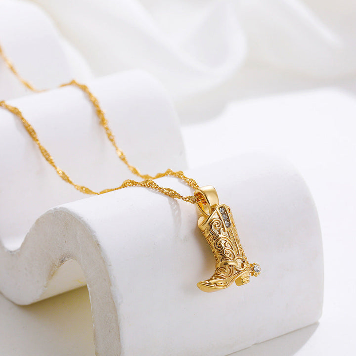 Johanna – Zarter Halsreif mit goldenen Anhängern.