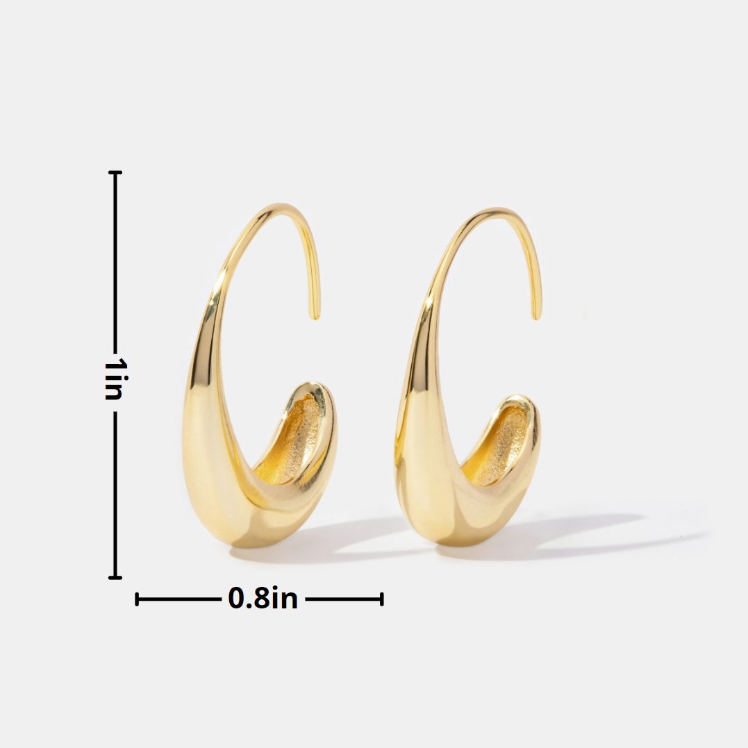 Carina – Goldene Mini-Ringe mit klarer Linie.