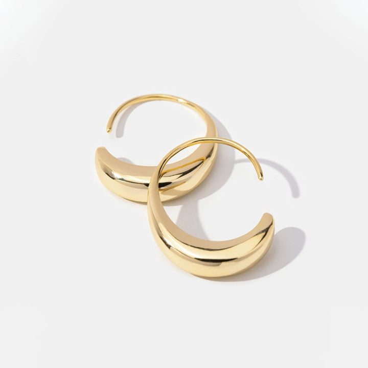Carina – Goldene Mini-Ringe mit klarer Linie.