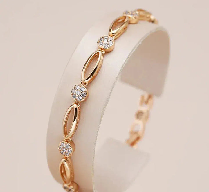 Klara - Elegantes goldenes Armband mit Zirkonia