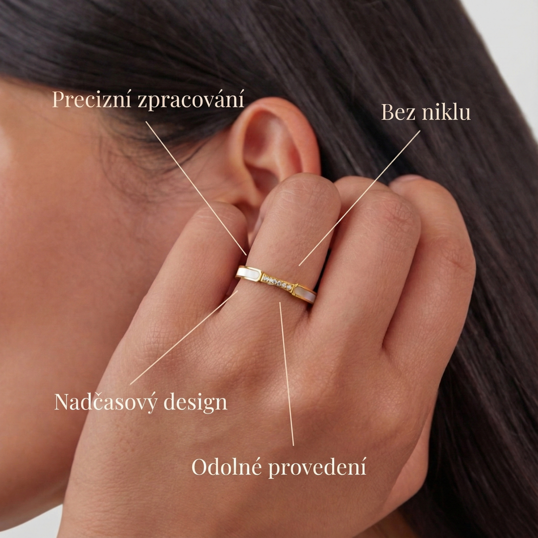 Lara – Schmaler goldener Ring mit Glanz.